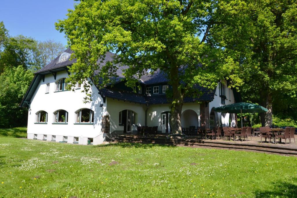 Hotel Am Rugard Bergen Auf Rugen Luaran gambar